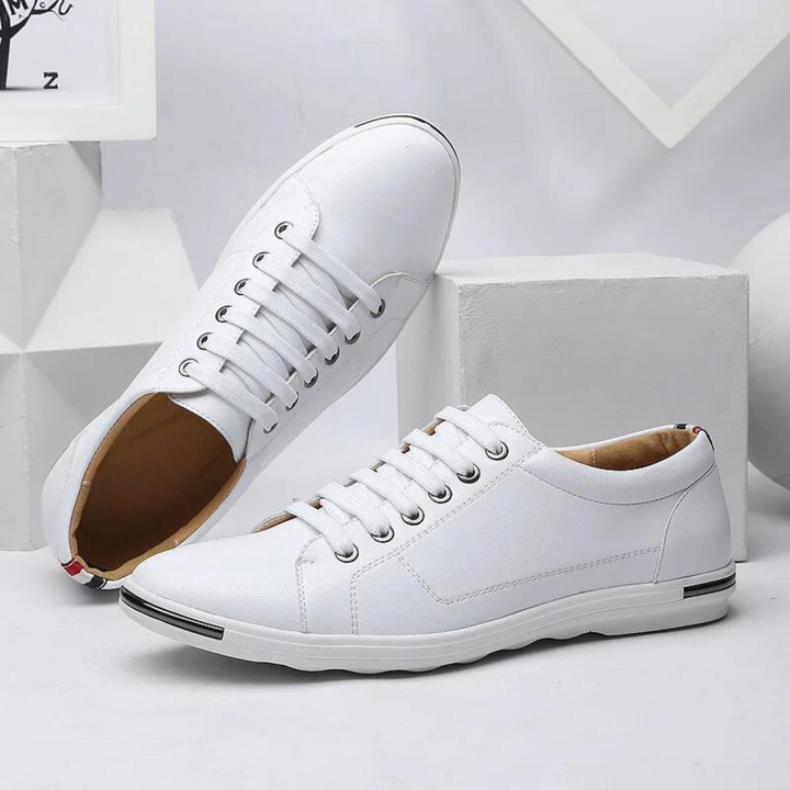 Metro Classic Lace-Up Shoes