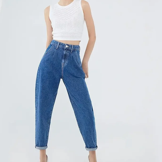 Madison High-Rise Straight Jeans